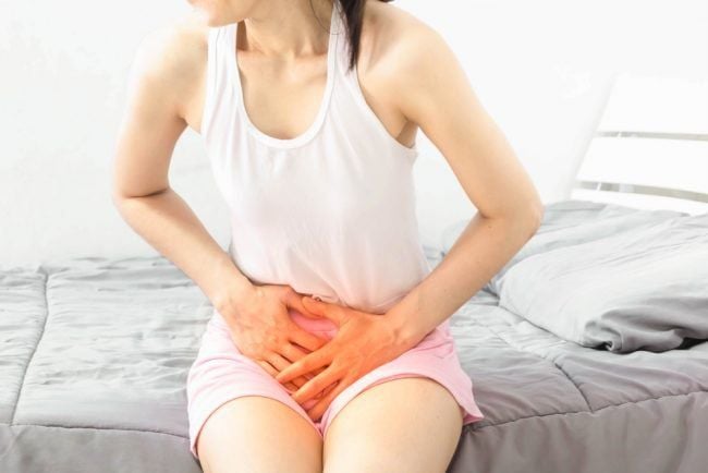 sùi mào gà ở nữ thường gây ra cảm giác ngứa ngáy và khó chịu ở vùng kín