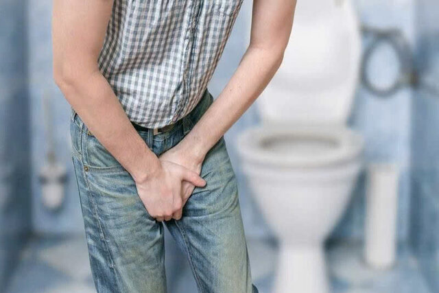 đi tiểu đau buốt do nhiều nguyên nhân gây ra, khiến người bệnh cảm thấy đau buốt và khó chịu