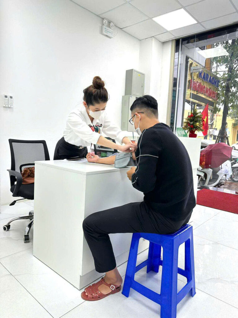 Khi có các dấu hiệu bất thường- nam giới hãy đi khám nam khoa